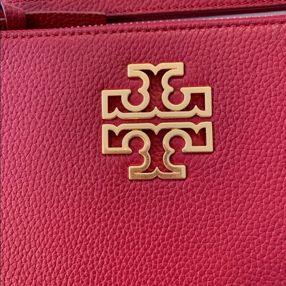 Tory Burch Britten Large Zip Leather pouch wristlet, Redstone color - Picture 5 of 10